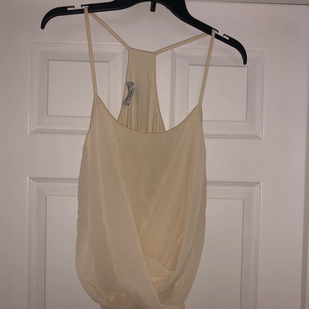 💕BEBE TOP - MEDIUM - IVORY. New without Tags